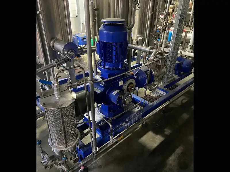 Photo #34 of Used Complete Bottling Line Procomac 2000