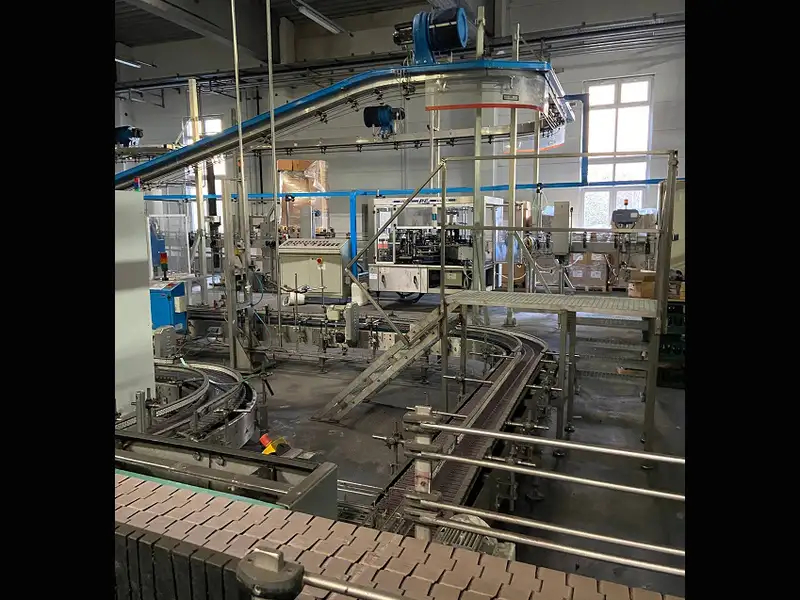 Photo #41 of Used Complete Bottling Line Procomac 2000