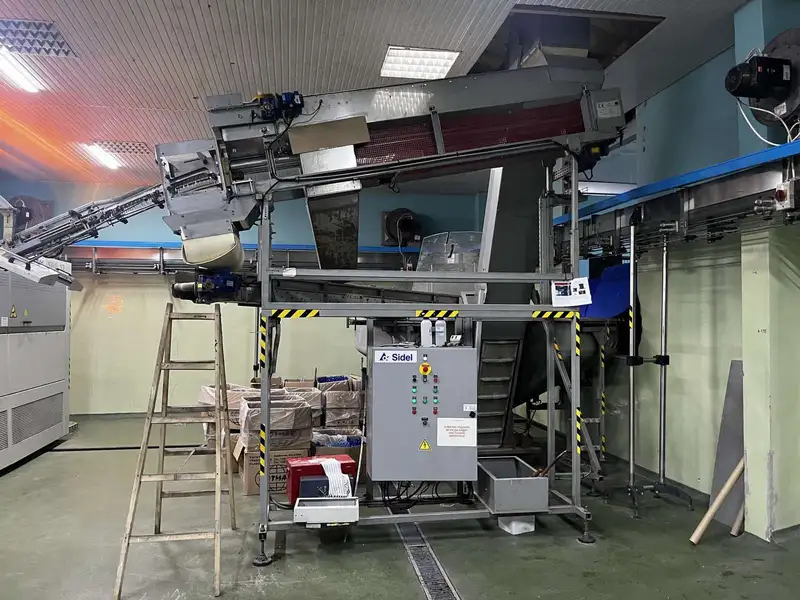Photo #3 of Used Blow Molding Machine Sidel SBO 2003