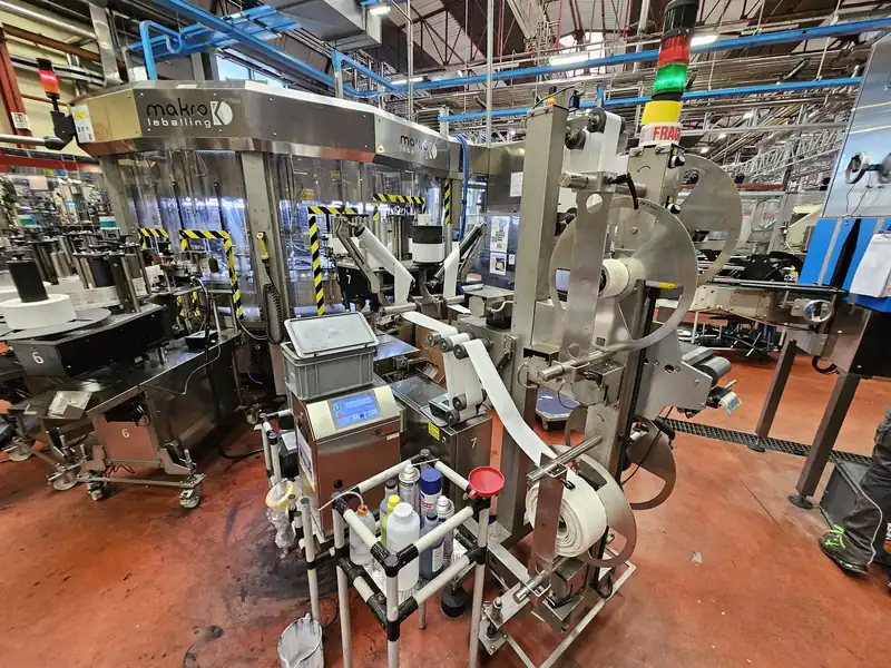 Photo #4 of Used Modular labelling machine MAKRO up to 15000 bph