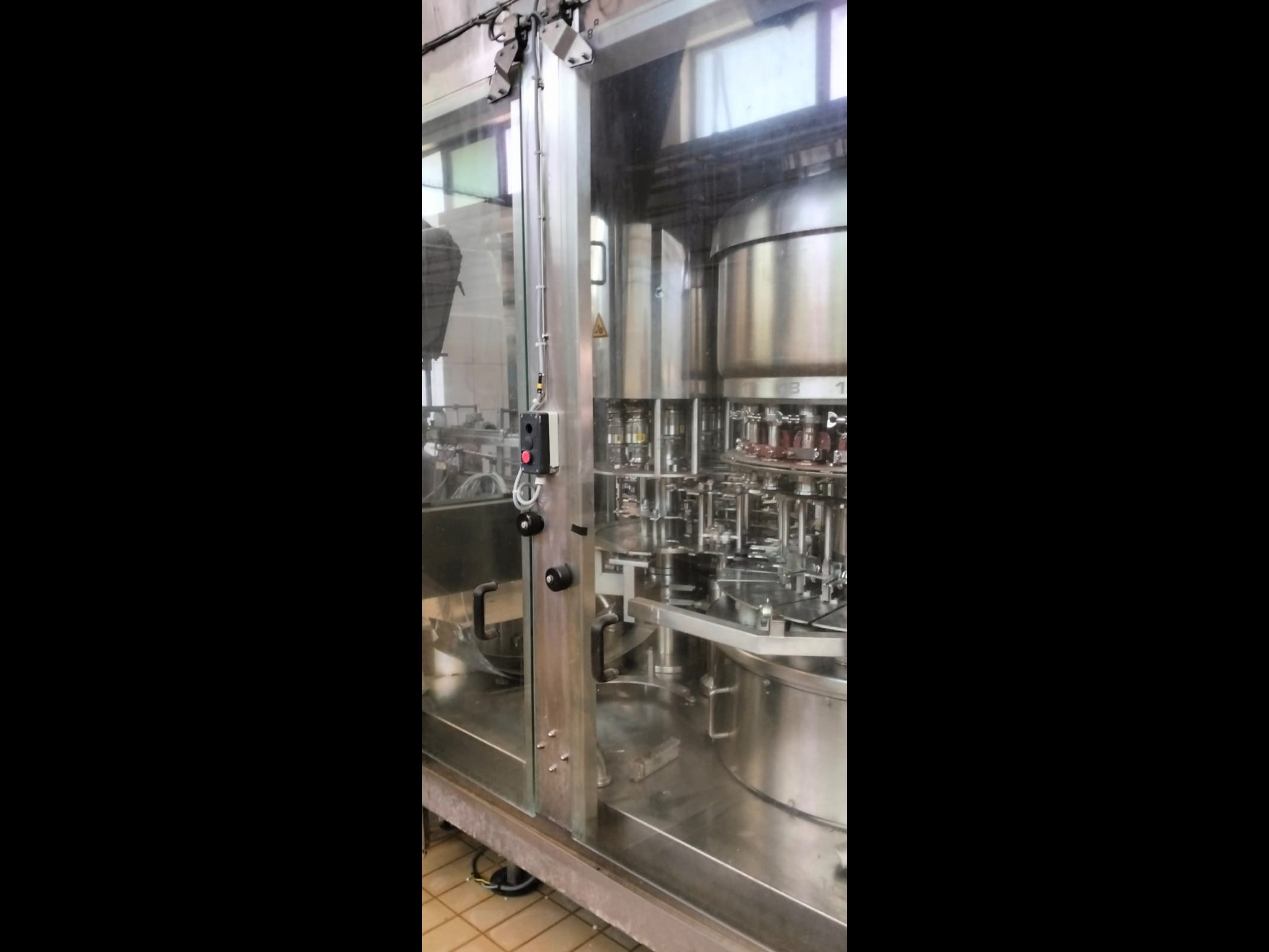 Photo #10 of Used revised Electronic SERAC Filling Monoblock for milk
