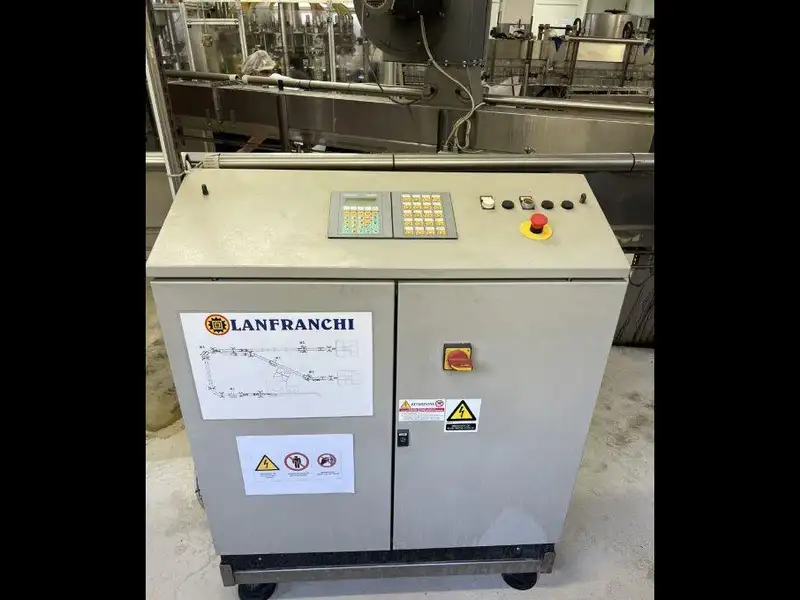 Photo #7 of Used Bottling Lines for edible oil 6000 bph