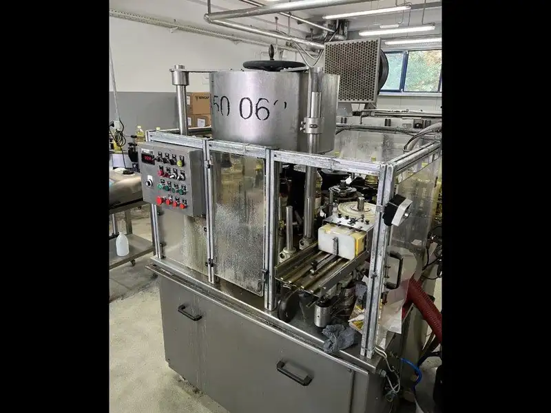 Photo #18 of Used Bottling Lines for edible oil 6000 bph