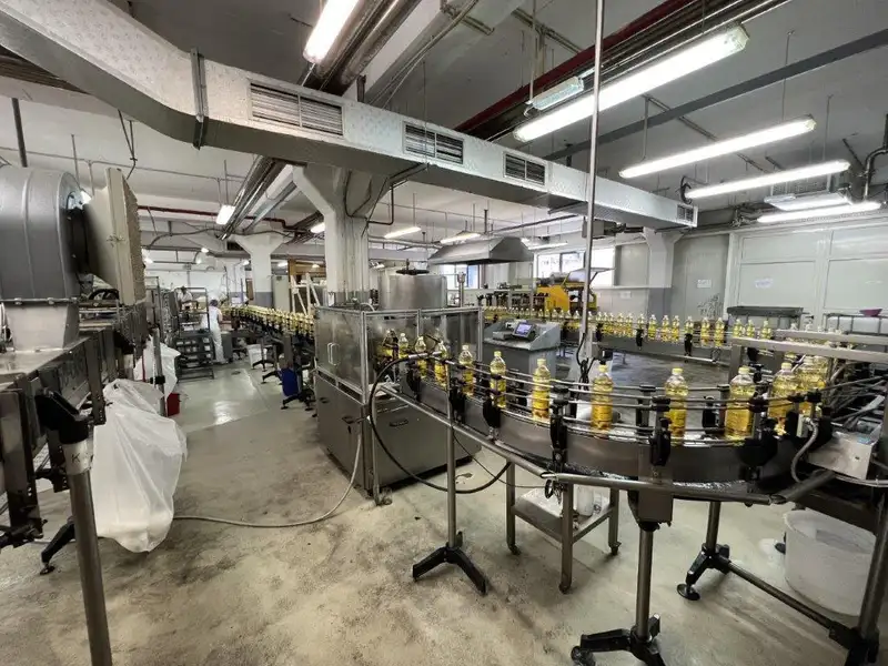 Photo #23 of Used Bottling Lines for edible oil 6000 bph