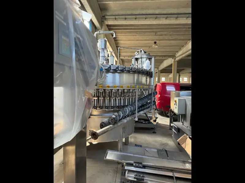 Photo #1 of Used Filling Monoblock Metalnova for still and sparkling water 12000 bph