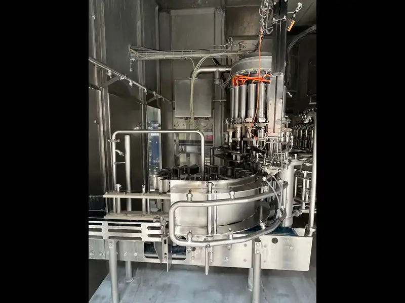 Photo #5 of Used Filling Monoblock KRONES Volumetric 36000 bph