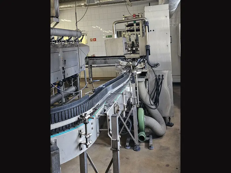 Photo #21 of Used bottling line Cortellazzi for CSD in PET bottles – 8000 bph
