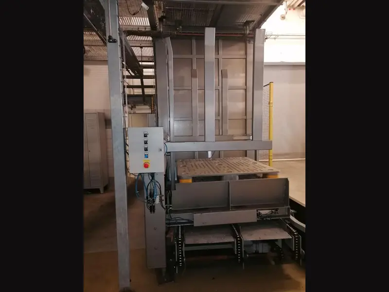 Photo #2 of Used filling line for beer in cans 25000 cph