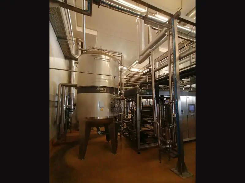 Photo #20 of Used filling line for beer in cans 25000 cph
