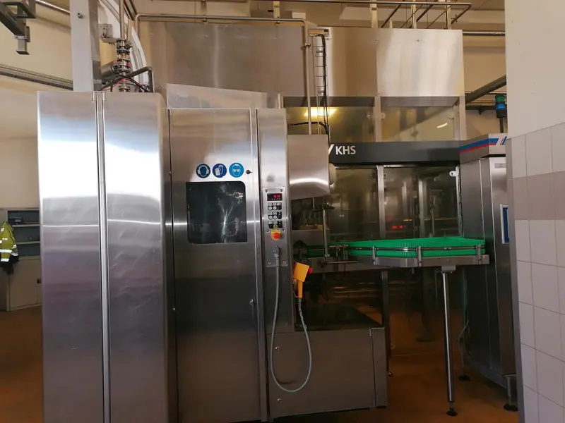 Photo #23 of Used filling line for beer in cans 25000 cph