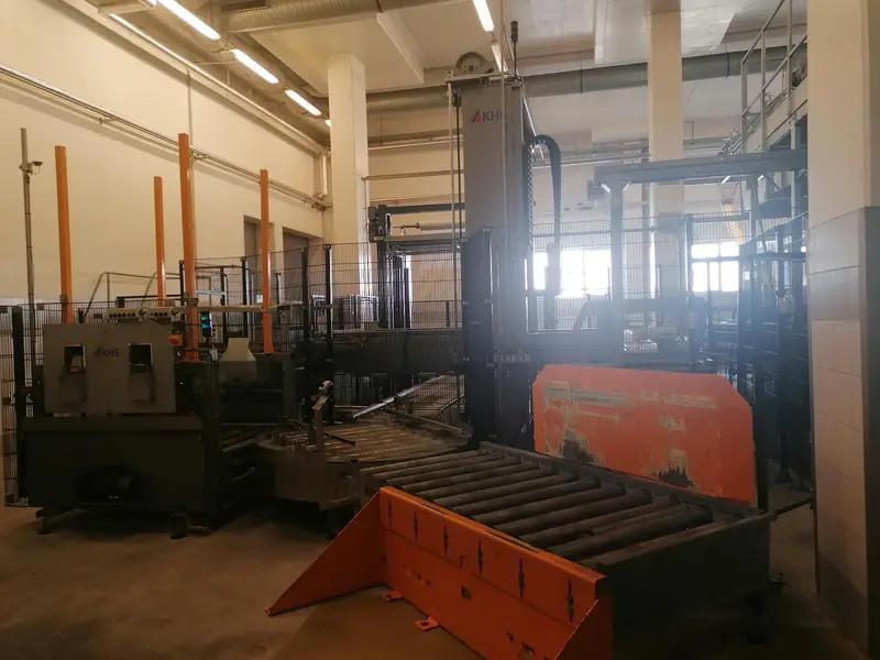Photo #36 of Used filling line for beer in cans 25000 cph