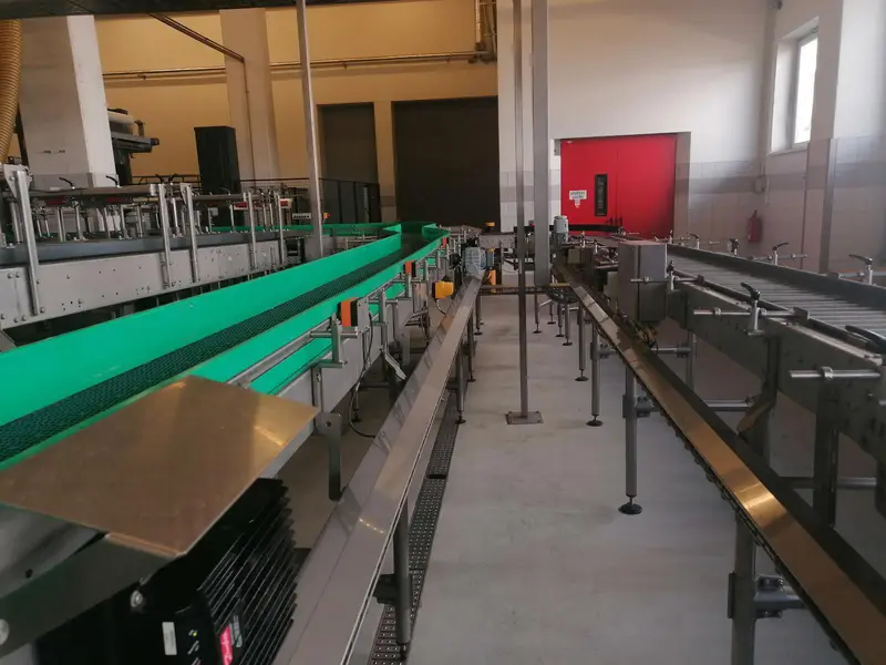 Photo #38 of Used filling line for beer in cans 25000 cph