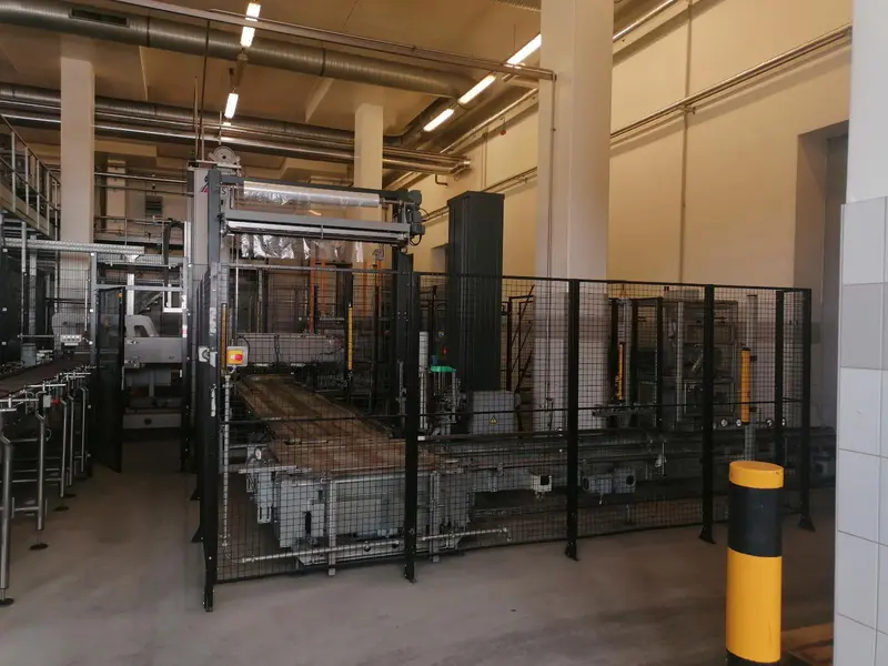 Photo #43 of Used filling line for beer in cans 25000 cph