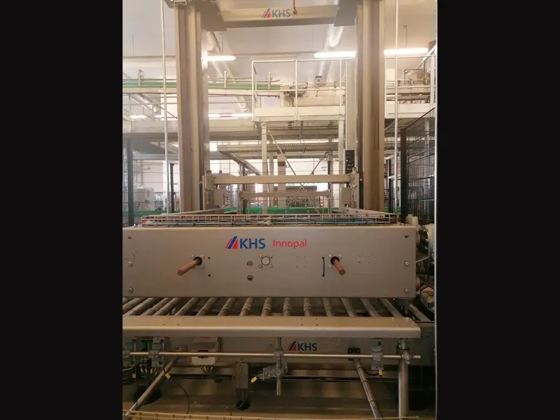 Photo #45 of Used filling line for beer in cans 25000 cph