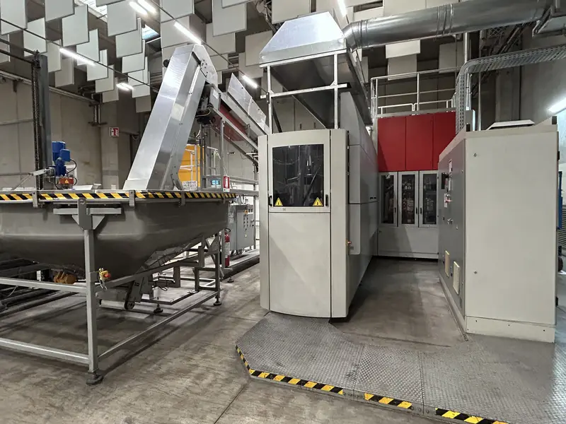 Photo #3 of Used Isobaric PET Complete Bottling Line for Water – CSD – 18000 bph 2L