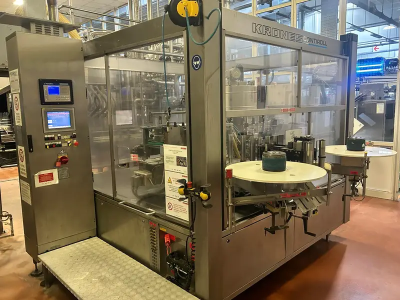 Photo #10 of Used Isobaric PET Complete Bottling Line for Water – CSD – 18000 bph 2L