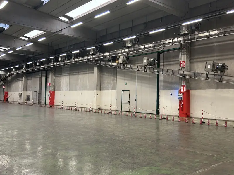 Photo #21 of Used Isobaric PET Complete Bottling Line for Water – CSD – 18000 bph 2L