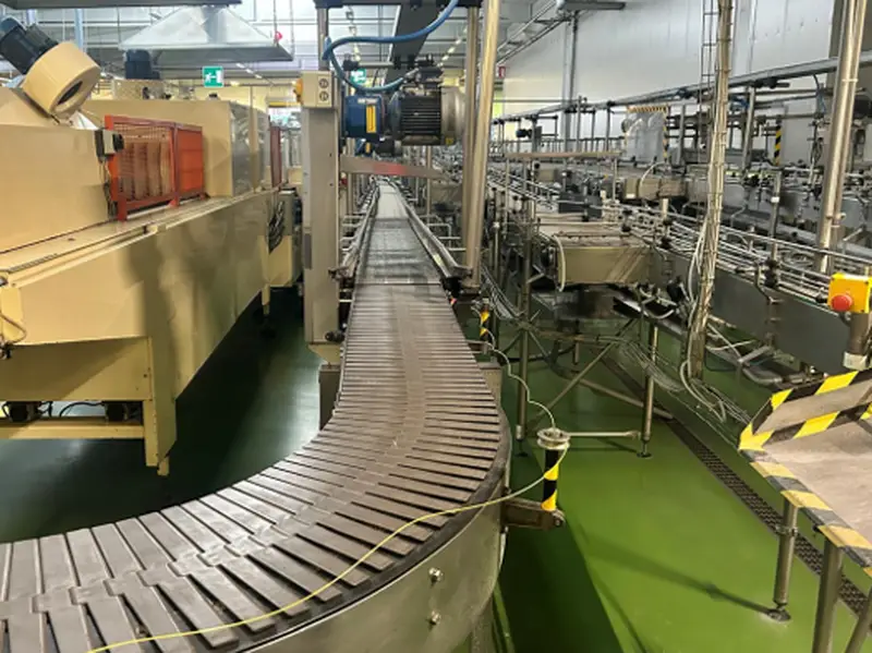 Photo #23 of Used Isobaric PET Complete Bottling Line for Water – CSD – 18000 bph 2L
