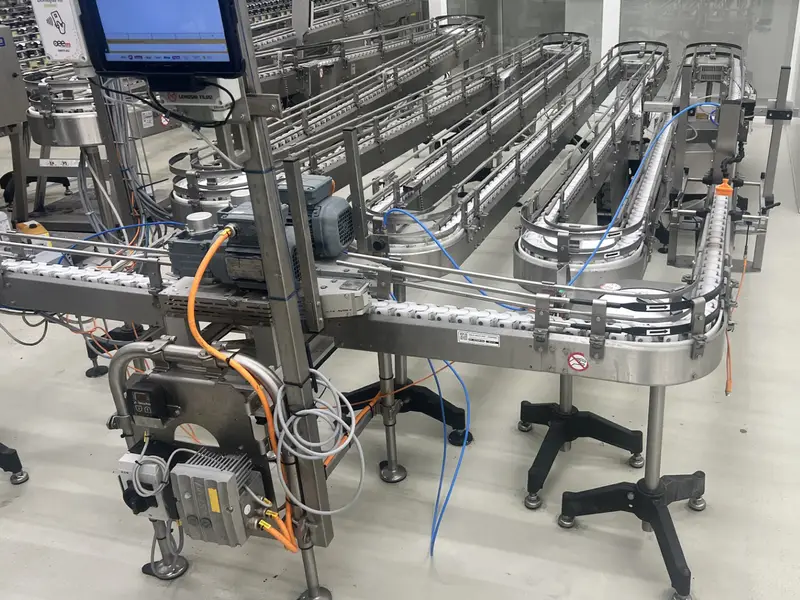 Photo #9 of Used Tetra Pak Bottling line for UHT Milk 7500 bph year 2000