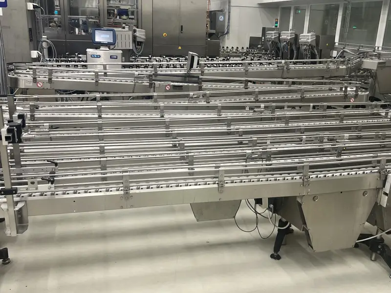 Photo #10 of Used Tetra Pak Bottling line for UHT Milk 7500 bph year 2000