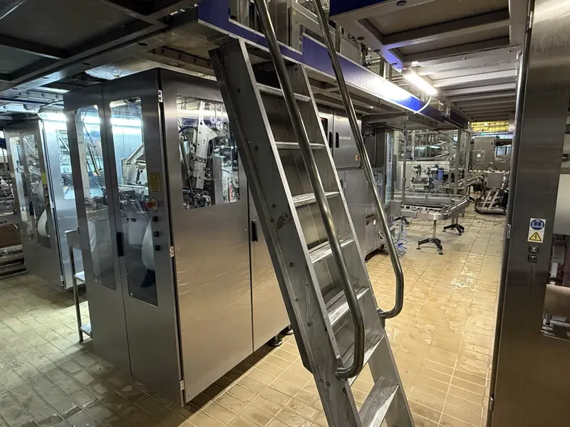 Photo #3 of Used Tetra Pak Bottling line for UHT Milk 7500 bph