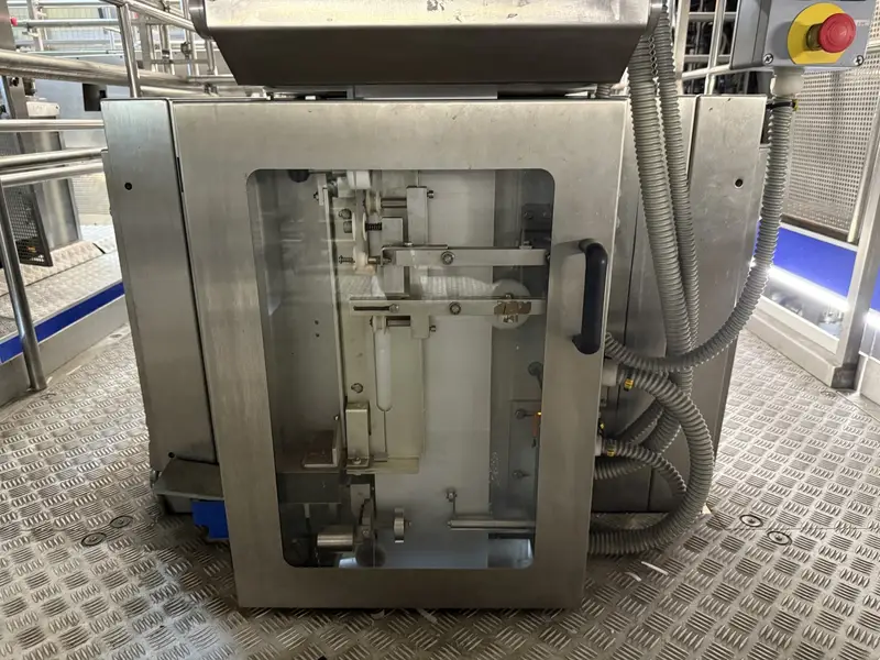 Photo #9 of Used Tetra Pak Bottling line for UHT Milk 7500 bph