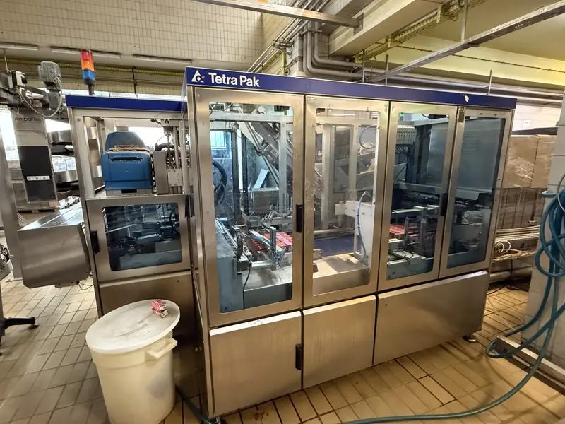 Photo #19 of Used Tetra Pak Bottling line for UHT Milk 7500 bph