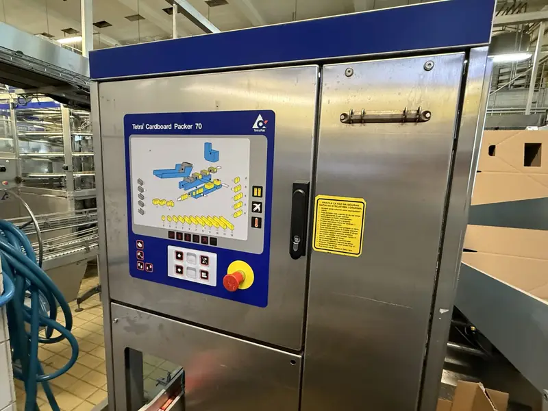 Photo #23 of Used Tetra Pak Bottling line for UHT Milk 7500 bph