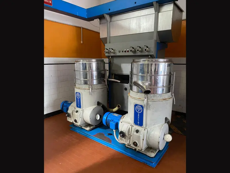 Photo #3 of Used olive oil processing line PIERALISI MAYOR 3 up to 3 tons per hour