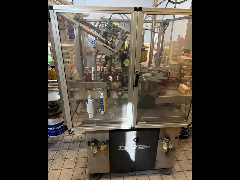 Photo #2 of Used Bottling Line 12/16/1 Still Products in Glass 2800 bph