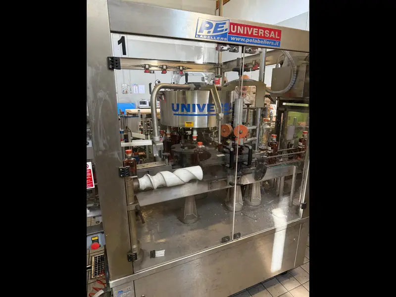 Photo #3 of Used Bottling Line 12/16/1 Still Products in Glass 2800 bph