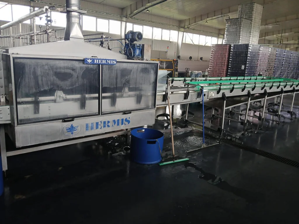 Photo #4 of Used complete CSD can bottling line – 14,000 cans/hour