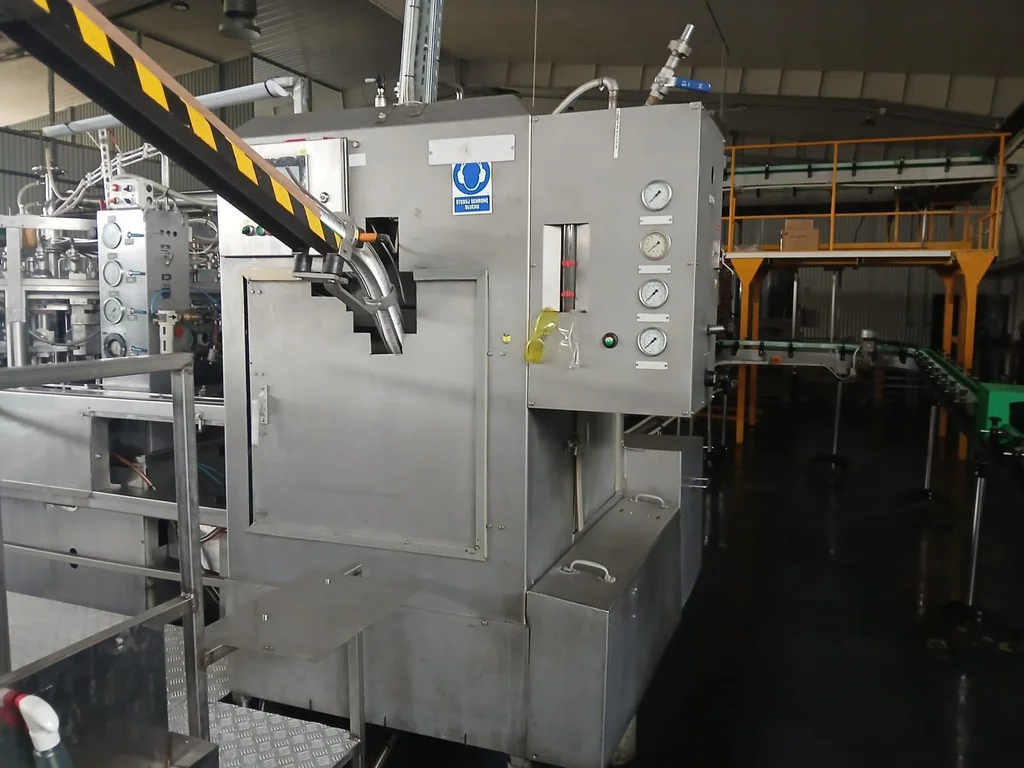 Photo #17 of Used complete CSD can bottling line – 14,000 cans/hour