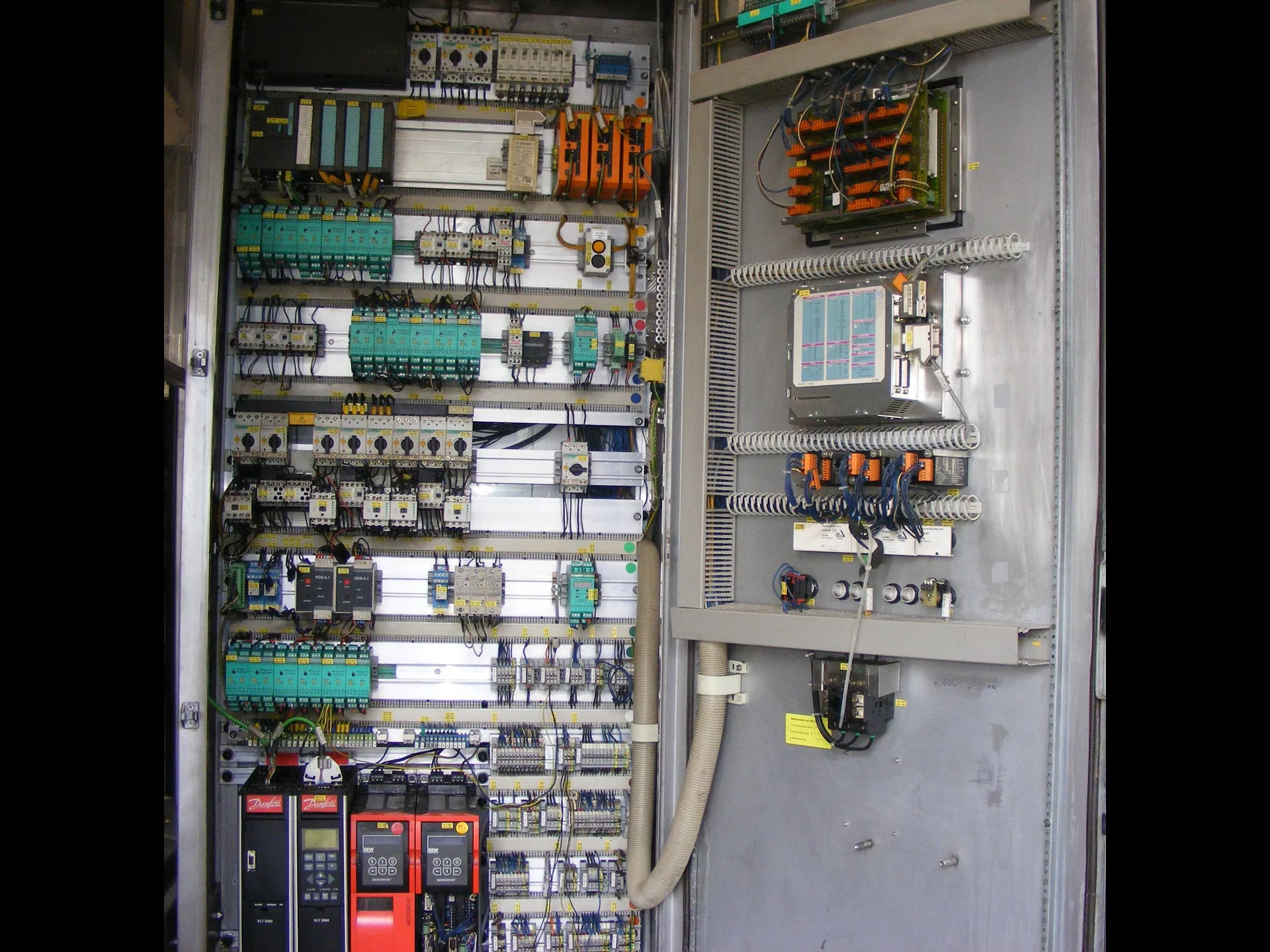 Photo #2 of Used monoblock filling Krones 10000 bph