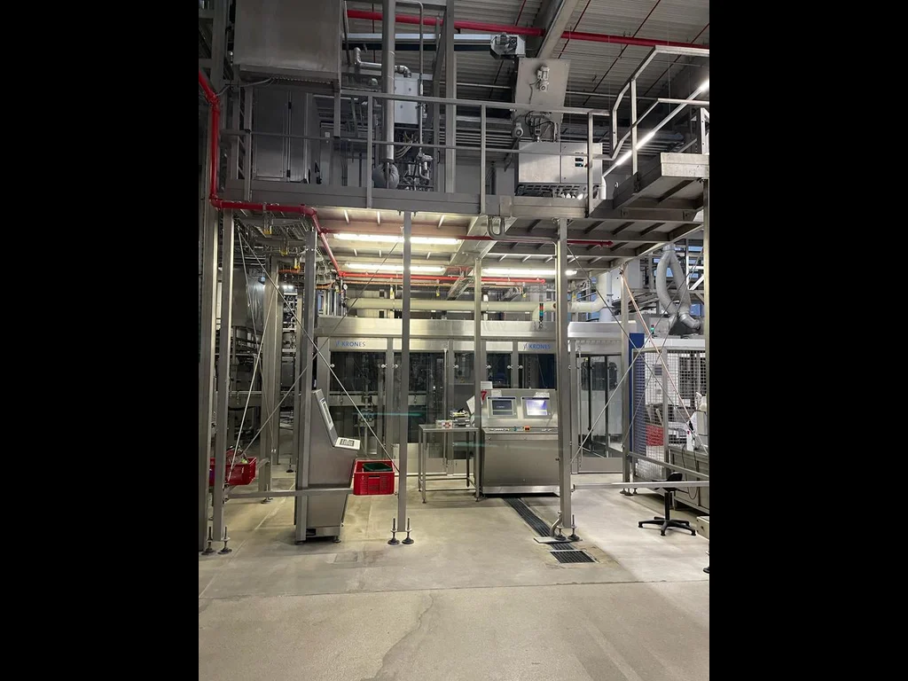 Photo #36 of Used complete filling Krones CSD PET line – 22.000 bph