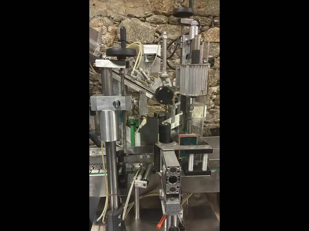 Photo #2 of Used labeling machine OMB – 1200 bph